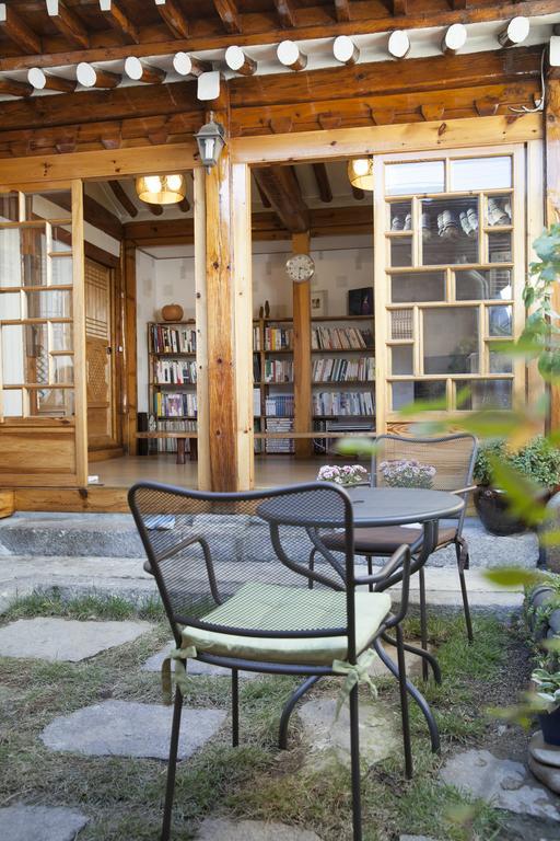 Vine Hanok Guesthouse Seul Esterno foto