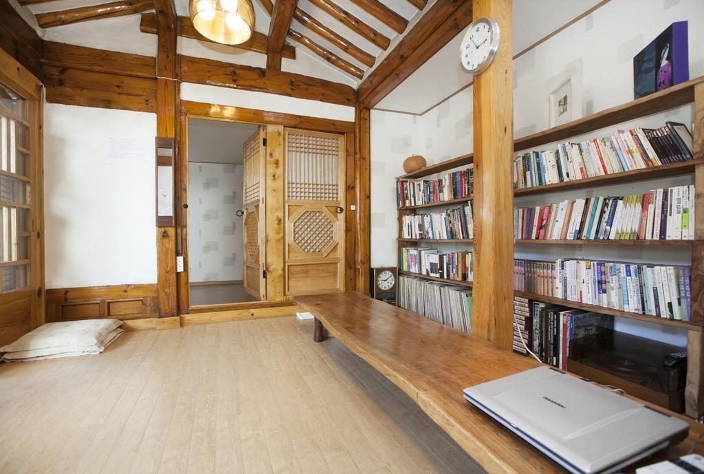 Vine Hanok Guesthouse Seul Esterno foto